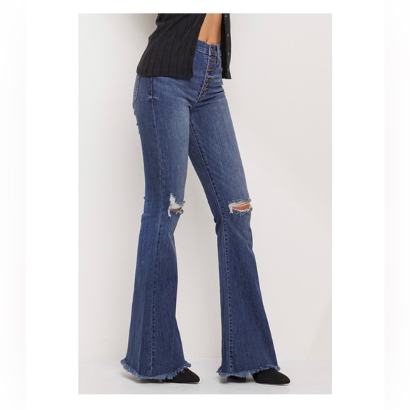 JUST IN/ MARLIE HIGH RISE DISTRESSED BELL BOTTOM DENIM - Picture 4 of 11